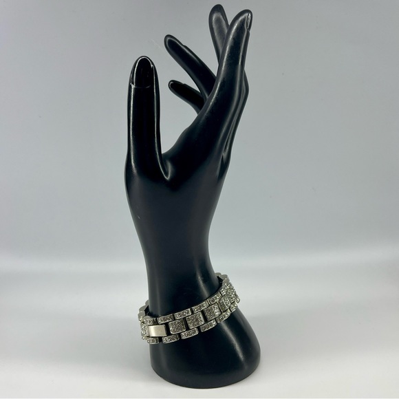 stunning rhinestone statement bracelet - Picture 5 of 5